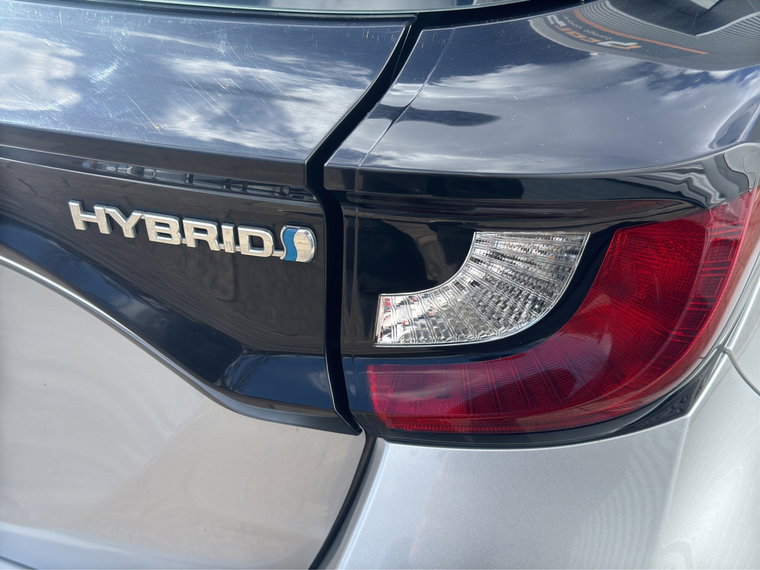 Vehicle Image 21