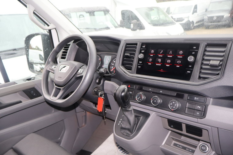 Vehicle Image 32