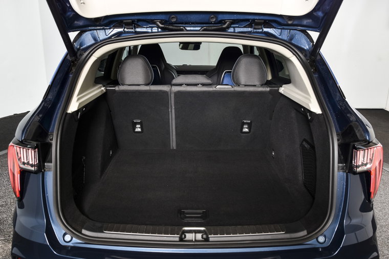 Vehicle Image 9