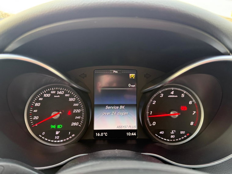 Vehicle Image 38