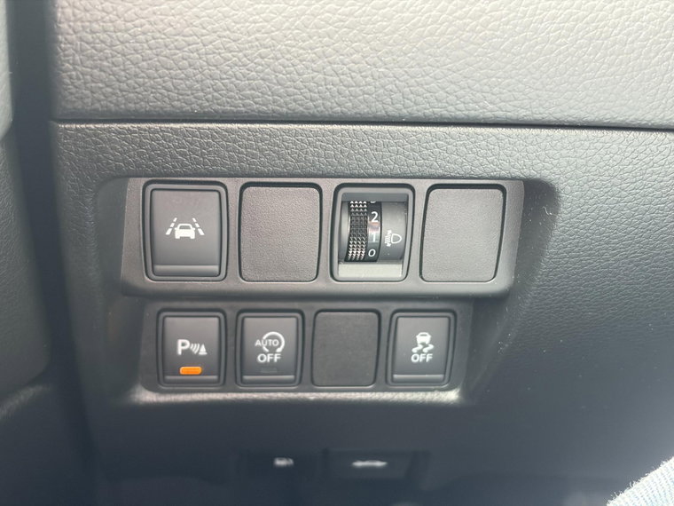 Vehicle Image 26
