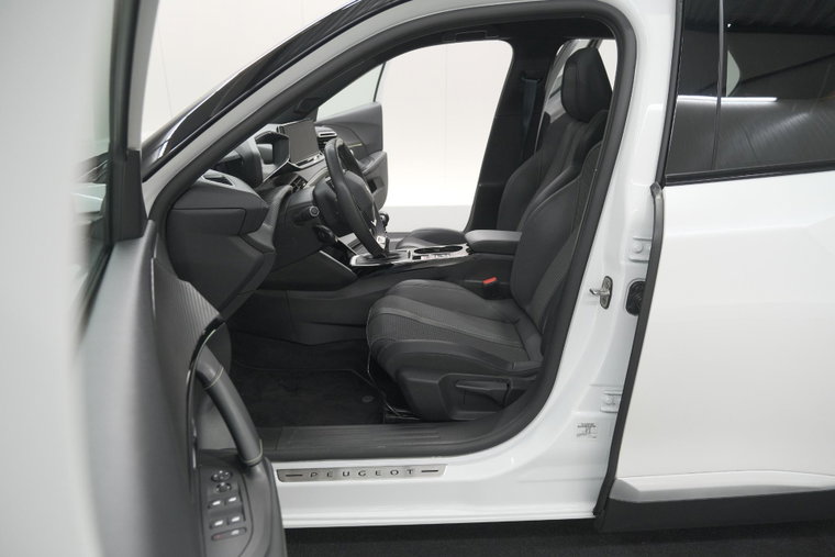 Vehicle Image 27