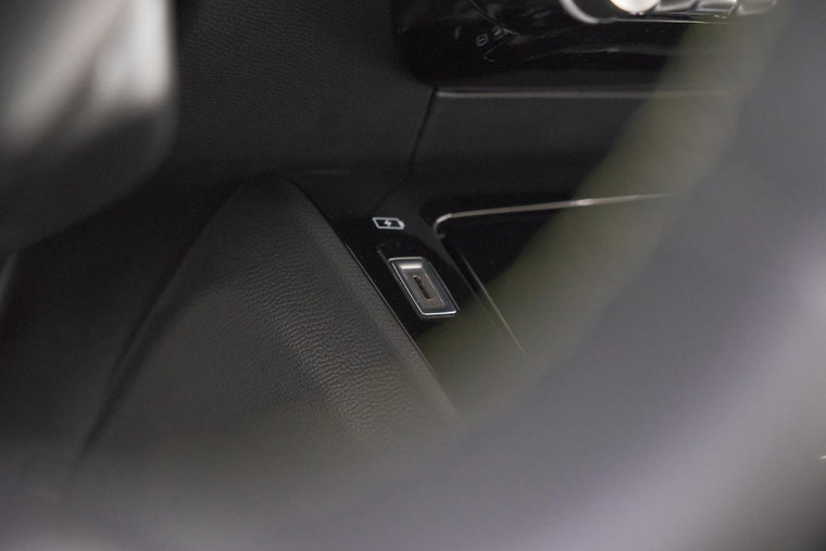 Vehicle Image 45