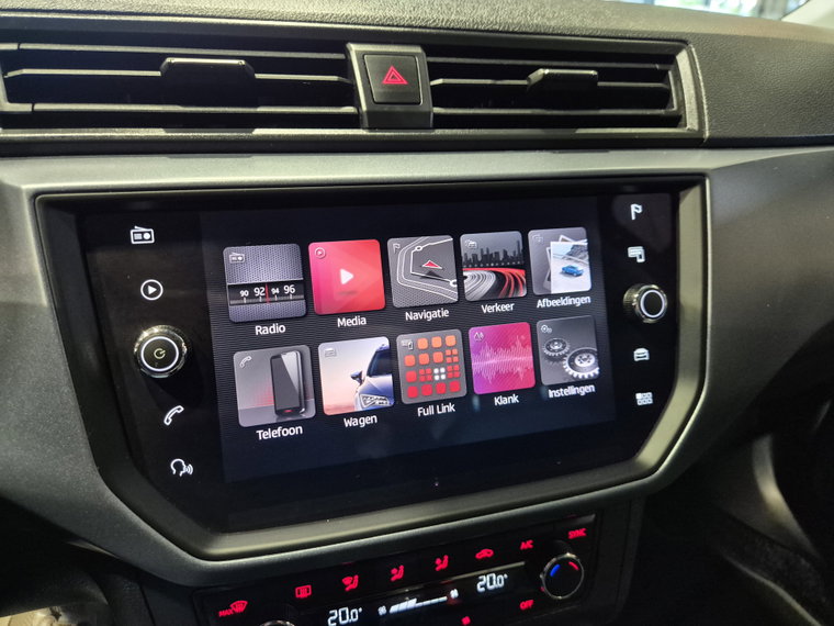 Vehicle Image 19