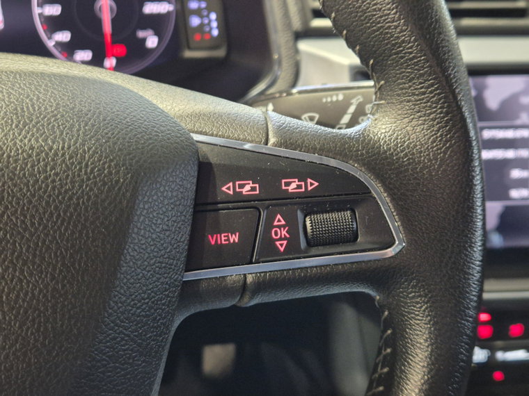 Vehicle Image 27