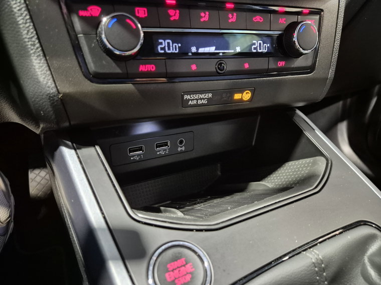 Vehicle Image 33