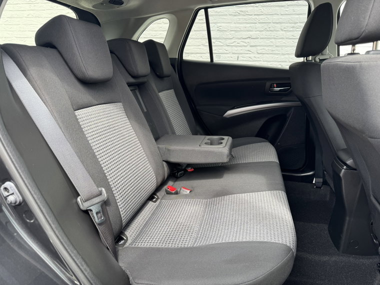 Vehicle Image 23