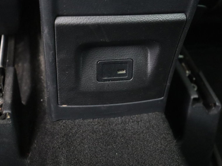 Vehicle Image 46
