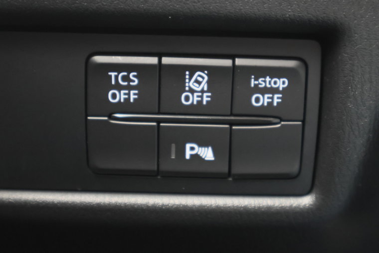 Vehicle Image 25