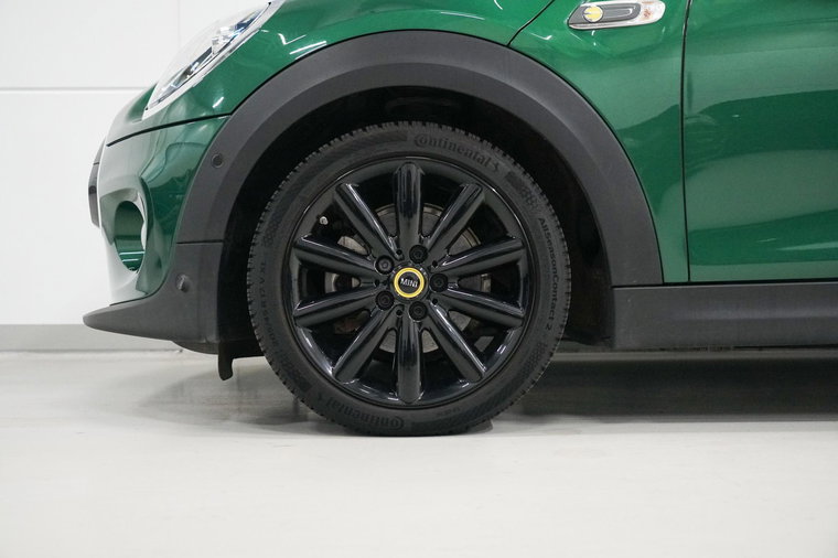 Vehicle Image 38
