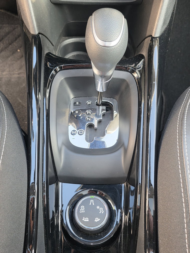 Vehicle Image 15