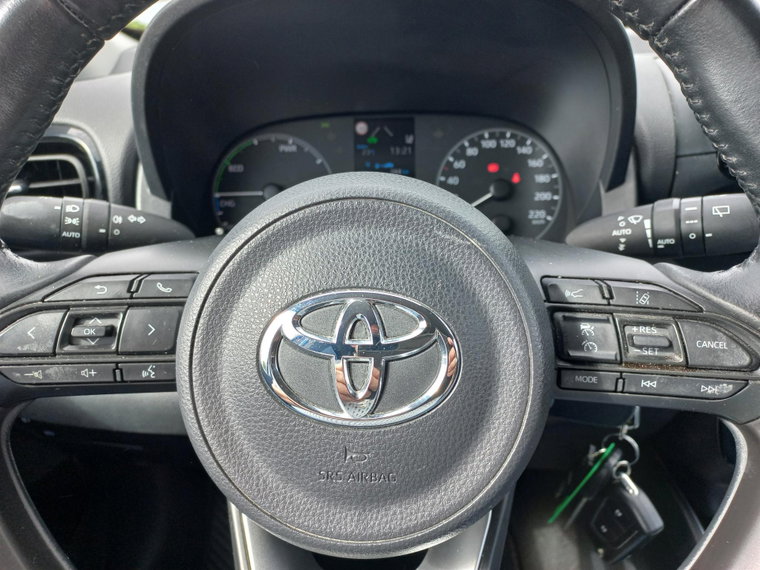 Vehicle Image 11