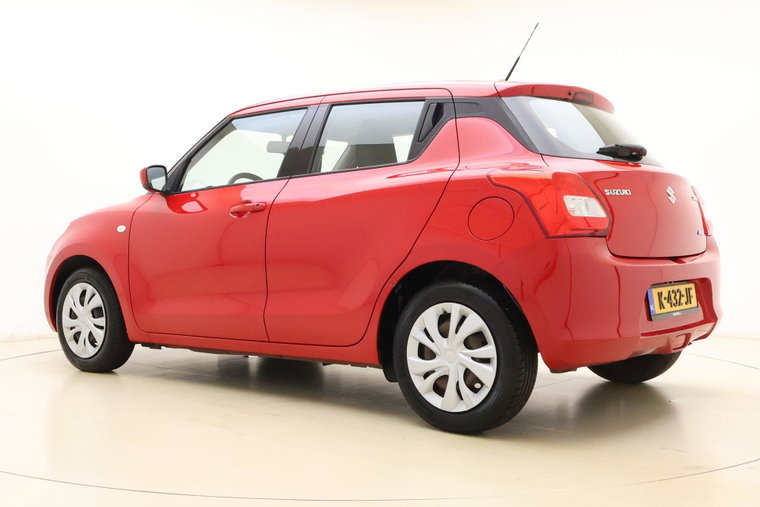 Vehicle Image 12