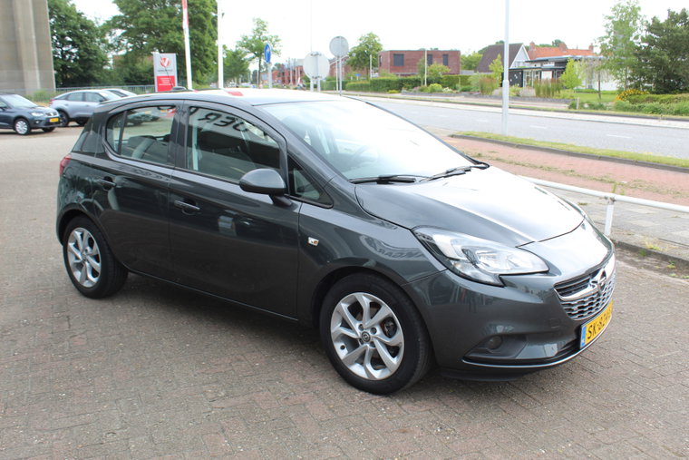 Vehicle Image 35
