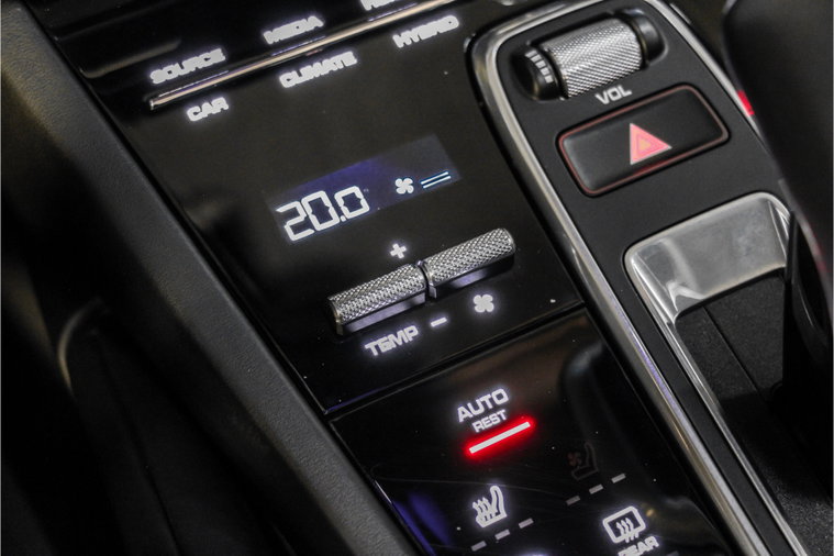 Vehicle Image 36