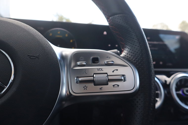 Vehicle Image 33