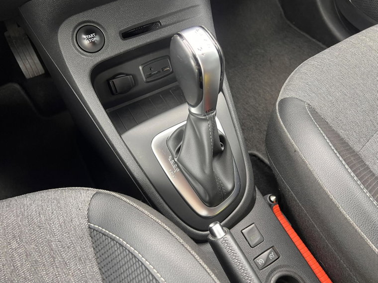 Vehicle Image 33