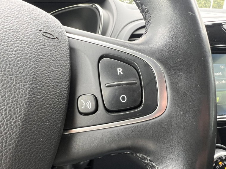 Vehicle Image 39