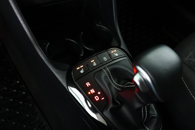 Vehicle Image 24