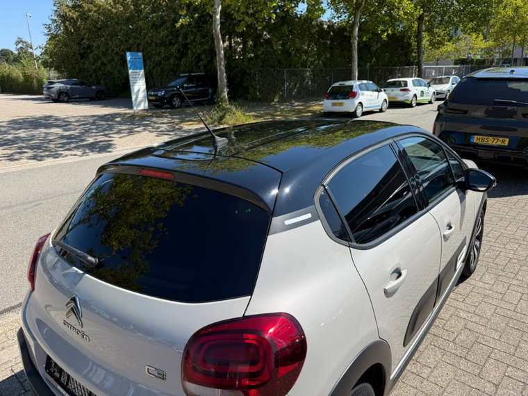 Vehicle Image 22
