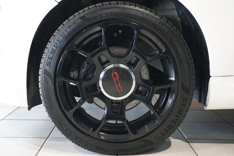 Vehicle Image 12