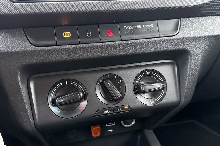 Vehicle Image 27