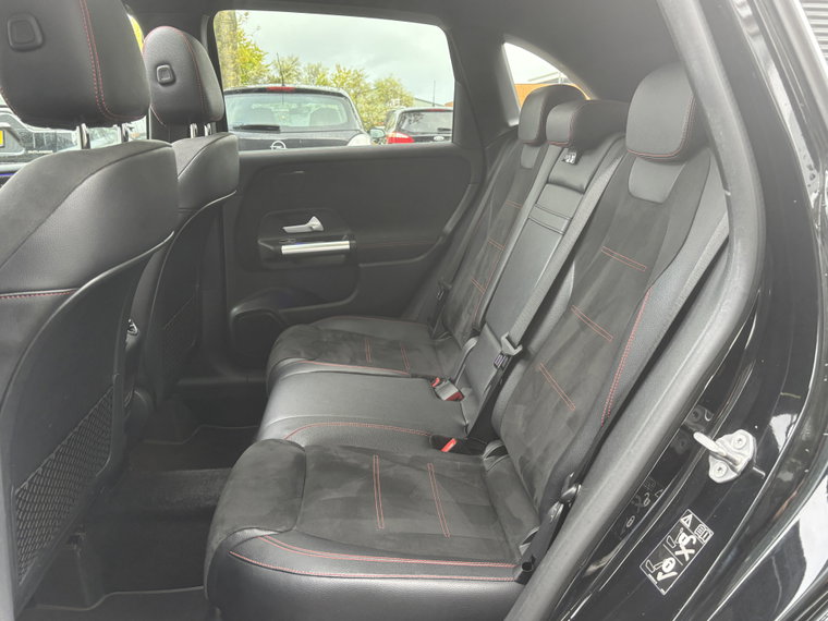 Vehicle Image 28