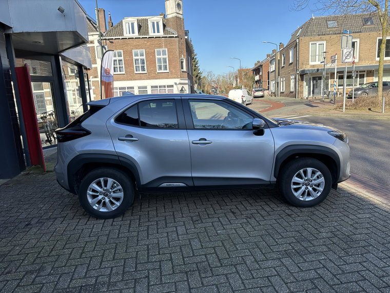 Vehicle Image 7
