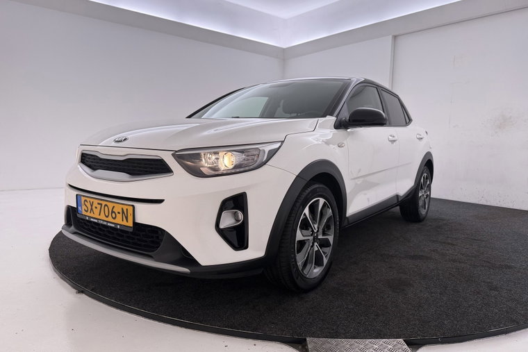 Vehicle Image 35