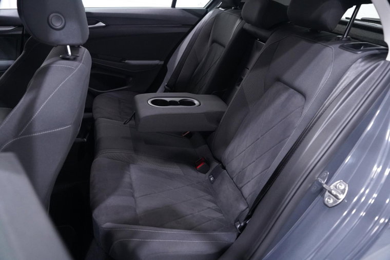 Vehicle Image 39