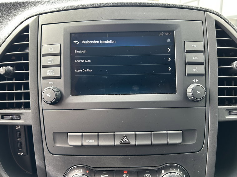 Vehicle Image 17