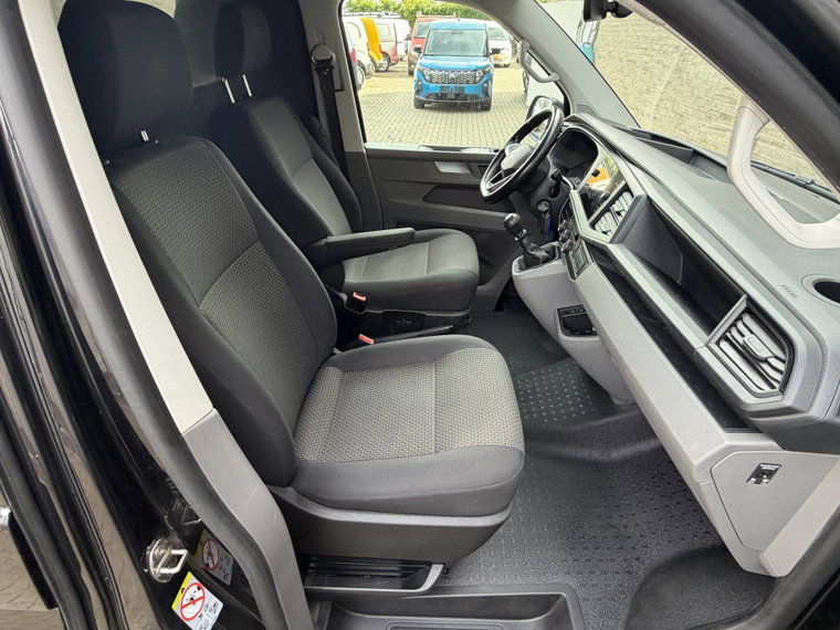 Vehicle Image 36