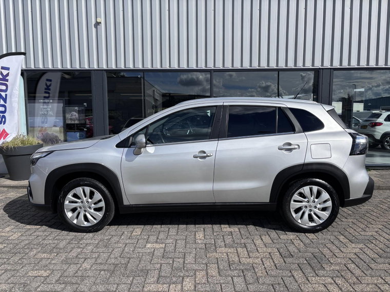 Vehicle Image 4