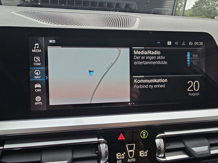 Vehicle Image 27