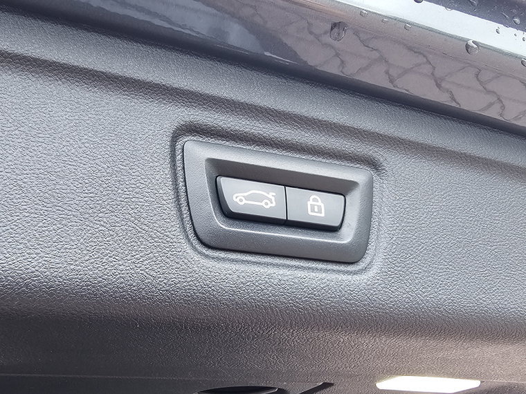 Vehicle Image 50