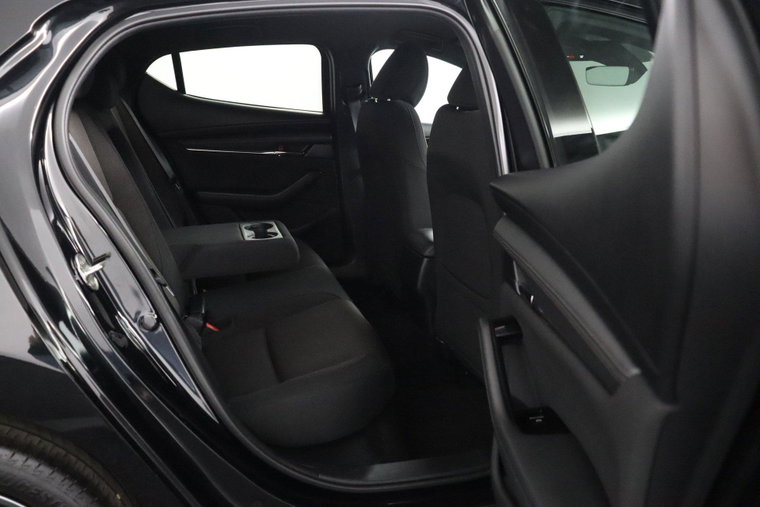 Vehicle Image 40