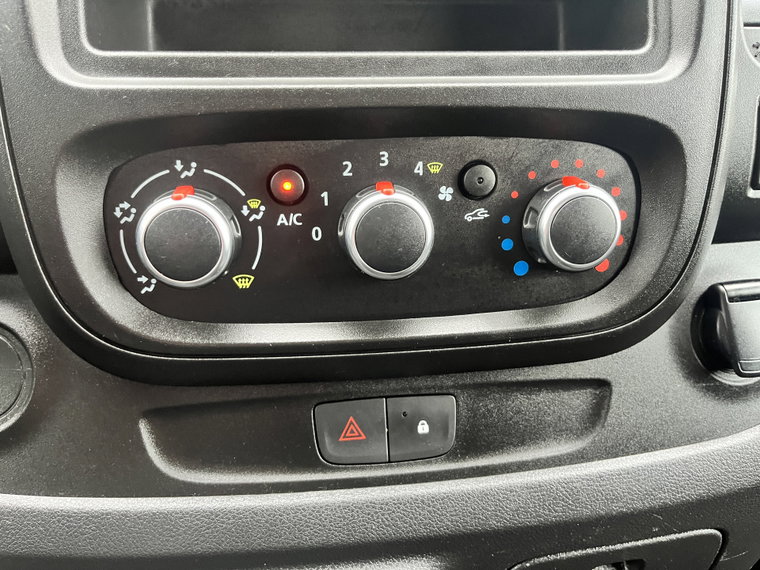 Vehicle Image 29