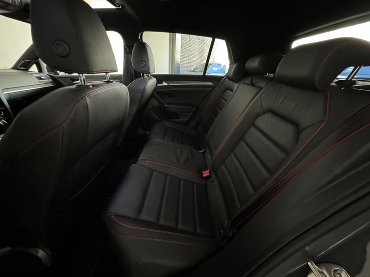 Vehicle Image 35