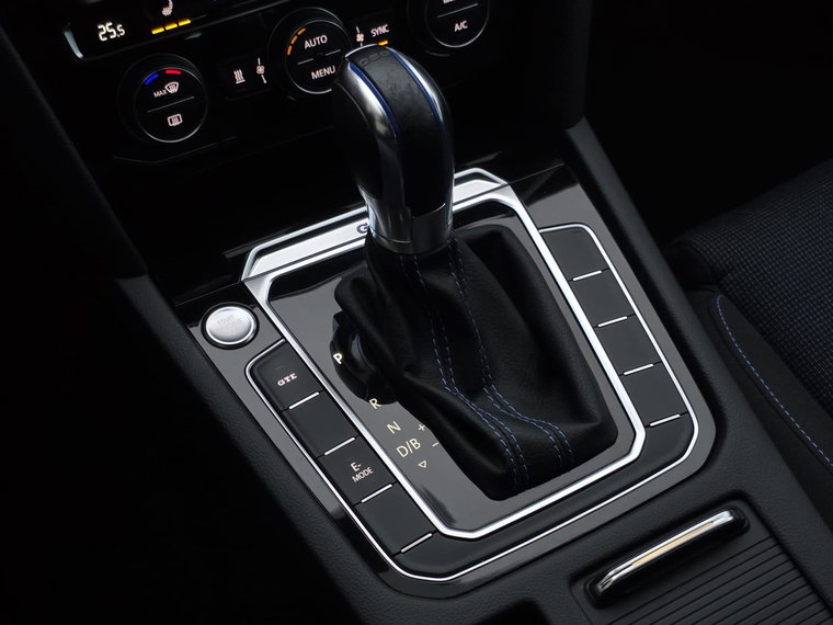 Vehicle Image 40