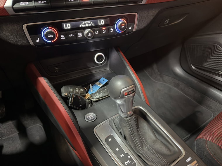 Vehicle Image 45