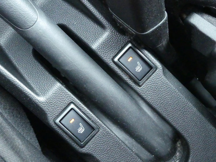 Vehicle Image 26