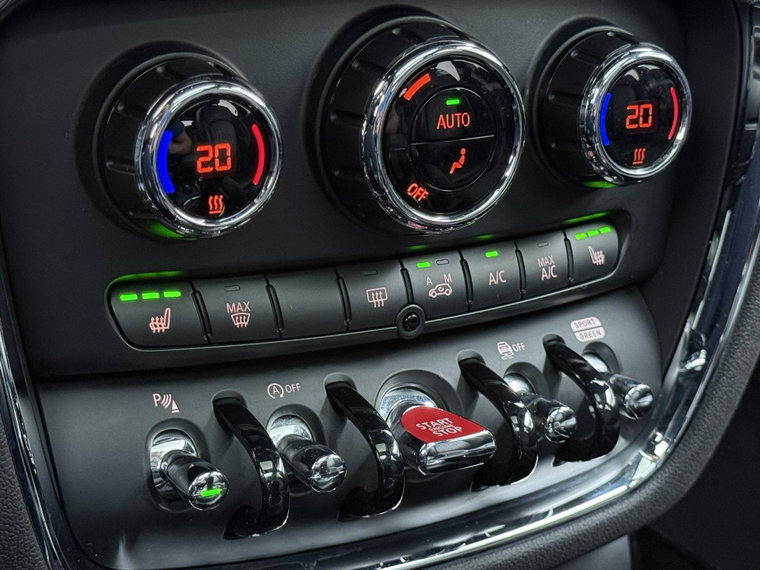 Vehicle Image 37