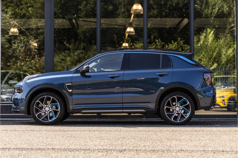 Vehicle Image 8