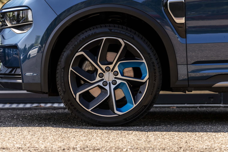 Vehicle Image 9