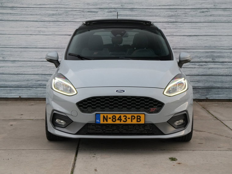 Vehicle Image 28