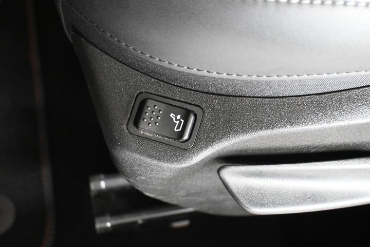 Vehicle Image 36