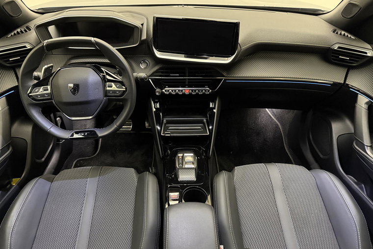 Vehicle Image 16