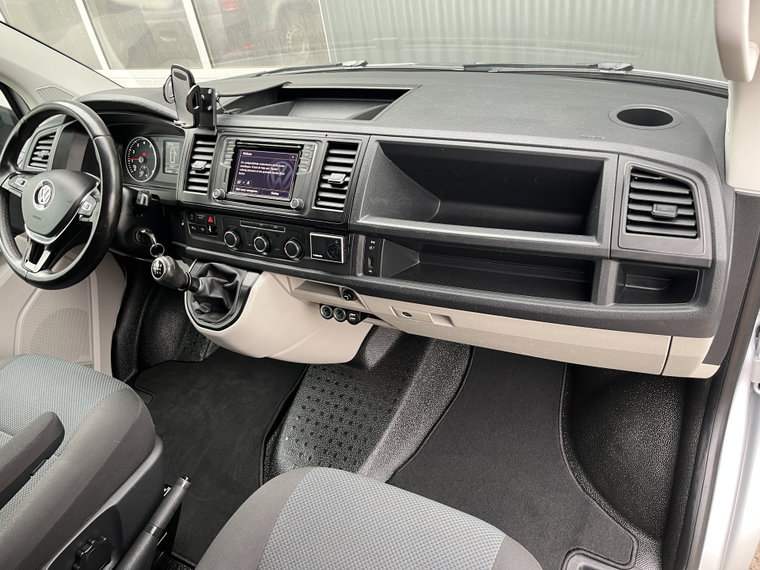 Vehicle Image 29