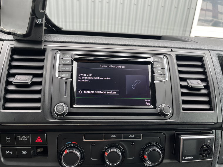 Vehicle Image 38