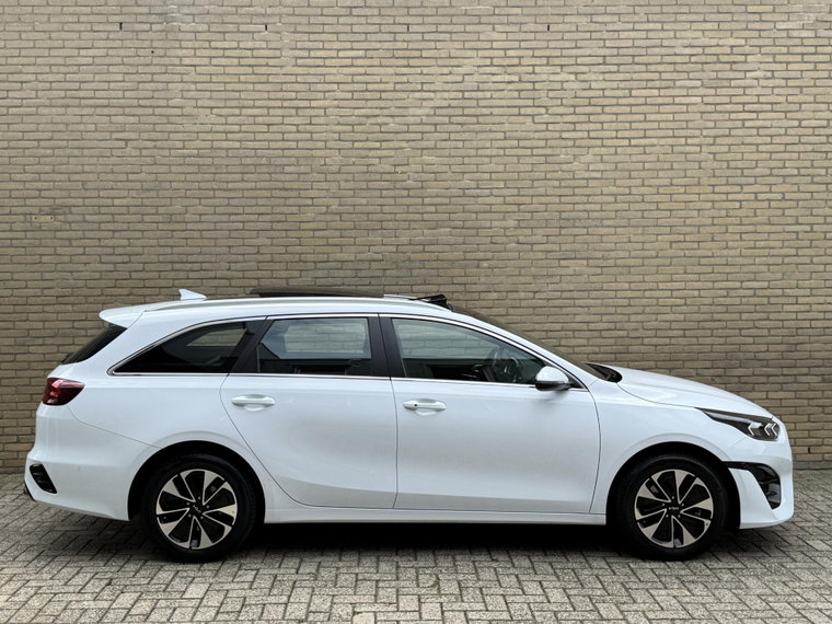 Vehicle Image 38